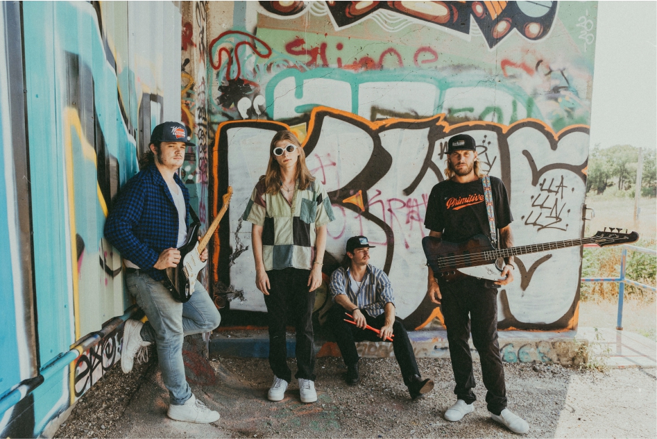 Dexter and the Moonrocks Stickyz Rock 'N' Roll Chicken Shack